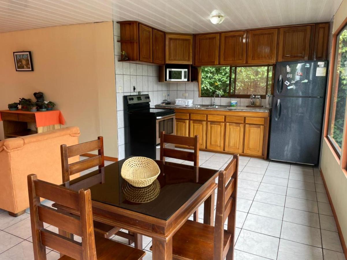 La Casa Bonita Apartment Monteverde Екстериор снимка