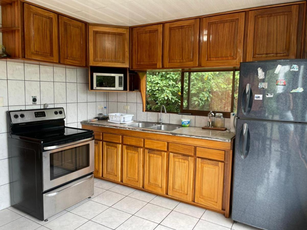 La Casa Bonita Apartment Monteverde Екстериор снимка